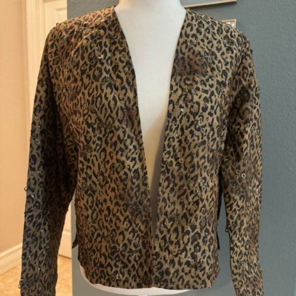 Chico's Sz 1 Women's Lightweight blazer. Animal Print. Silk/polyester - Picture 7 of 9